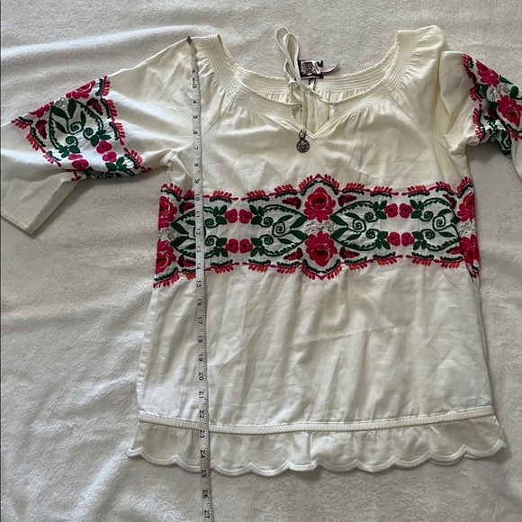 Juicy Couture white Blouse with Pink and Green Embroidery - Picture 6 of 9